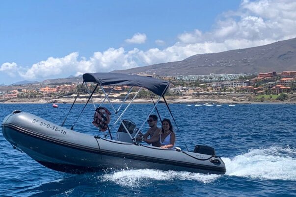 barco sin licencia